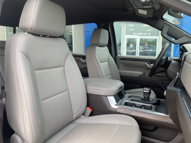 2024 GMC Sierra 1500 SLT in Cars & Trucks in Brandon - Image 2