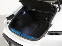 This beautiful 2023 Porsche Taycan 4S Cross Turismo is a local Ontario vehicle with a clean CARFAX r... (image 8)