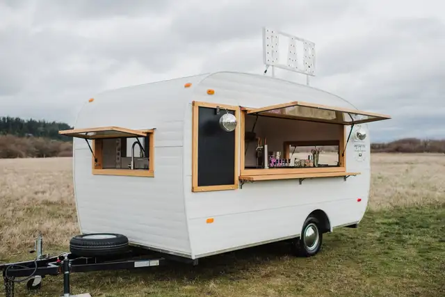 Mobile Bars - Ice Cream, Cofee, Bakery in Cargo & Utility Trailers in Hamilton - Image 6