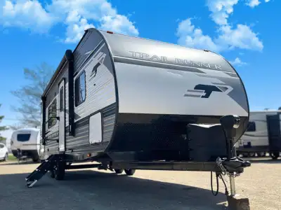 Floor Plan: Family Bunk Bed Model Aftermarket and high value features: I 2 DOUBLE SIZE BUNK BEDS I F...