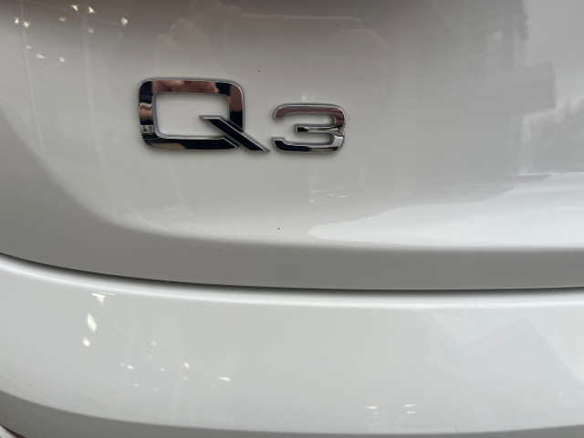 2018 Audi Q3 2.0T Progressiv Progressiv AWD + 2.0L + Heated S... in Cars & Trucks in Oshawa / Durham Region - Image 4