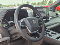 Look at this certified 2021 Toyota Sienna XSE AWD | Hybrid | Leather | Sunroof | Nav | Adaptive Crui... (image 1)