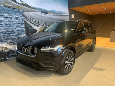 2023 Volvo XC90 B6 AWD Core - Base