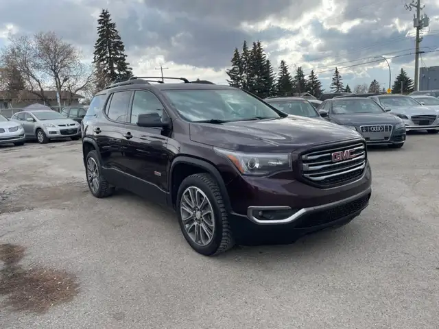 2017 GMC Acadia SLT in Cars & Trucks in Calgary - Image 3
