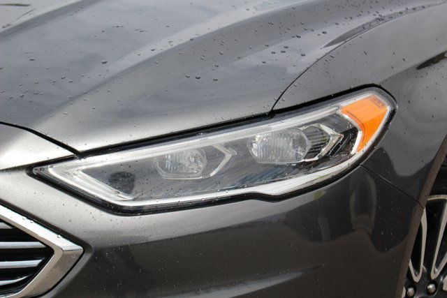 2017 Ford Fusion SE in Cars & Trucks in Calgary - Image 3