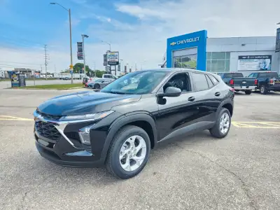 Heated Seats, Apple CarPlay, Android Auto, Lane Keep Assist, Front Pedestrian Braking, LED Lights, R...