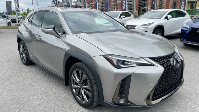 2020 Lexus UX 250h F Sport 1 / Camera / Bluetooth / Cuir Bien Éq in Cars & Trucks in Laval / North Shore - Image 4