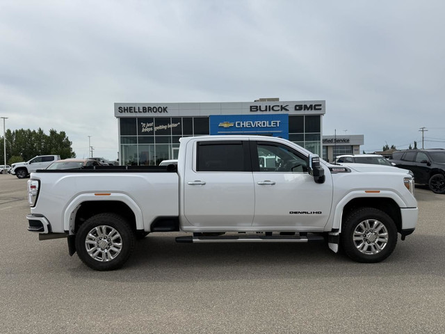 2023 GMC Sierra 3500 Denali in Cars & Trucks in Prince Albert - Image 4