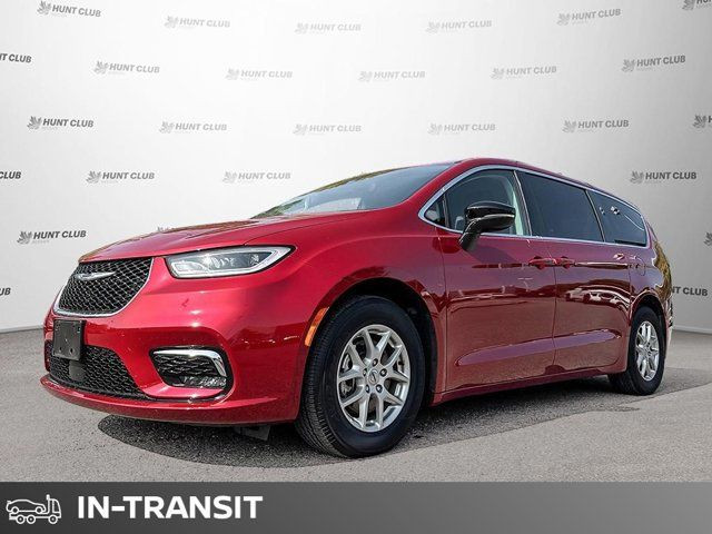 2024 Chrysler Pacifica Touring-L in Cars & Trucks in Ottawa
