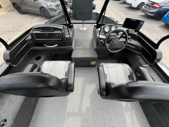 2022 Crestliner 1850 Fish Hawk 150HP MERC/TRAILER INC - 43 HRS in Powerboats & Motorboats in Winnipeg - Image 28