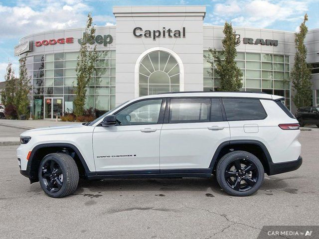2025 Jeep Grand Cherokee L Altitude | 7 Passenger Seating in Cars & Trucks in Edmonton - Image 2