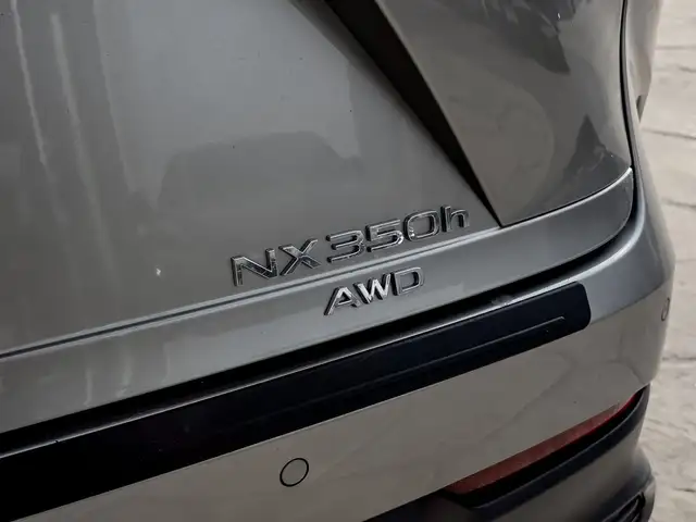 2022 Lexus NX 350h | Luxury Pkg | AWD | Safety Certified in Cars & Trucks in City of Toronto - Image 9