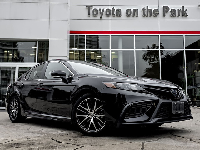 2023 Toyota Camry Hybrid SE Auto in Cars & Trucks in City of Toronto - Image 2
