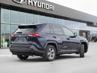 Sunroof, Heated Steering Wheel, Power Liftgate, Heated Seats, Aluminum Wheels, Apple CarPlay, Androi... (image 2)