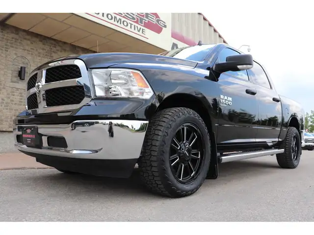 2022 Ram 1500 Classic SLT LUXURY EDITION CREW 4X4, LOADED/LEATHE in Cars & Trucks in Winnipeg - Image 37