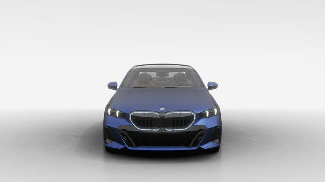 2026 BMW 5 Series 550e xDrive in Cars & Trucks in Laval / North Shore - Image 3
