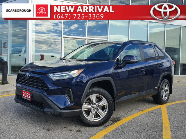 2022 Toyota RAV4 Hybrid XLE AWD | Sunroof | Alloys in Cars & Trucks in City of Toronto