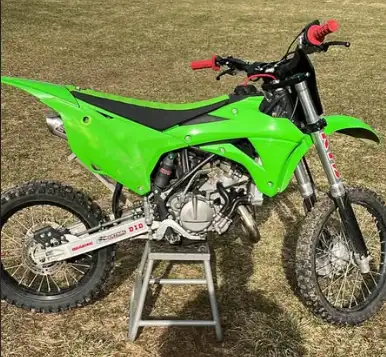 APPLY NOW: https://www.ridecollective.ca/get-pre-approved The 2018 KAWASAKI KX250F is a refined and...