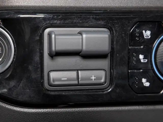 2023 Chevrolet Silverado 1500 ZR2 CREW 4X4 V8 *TOIT* NAV CUIR SI in Cars & Trucks in Laurentides - Image 27
