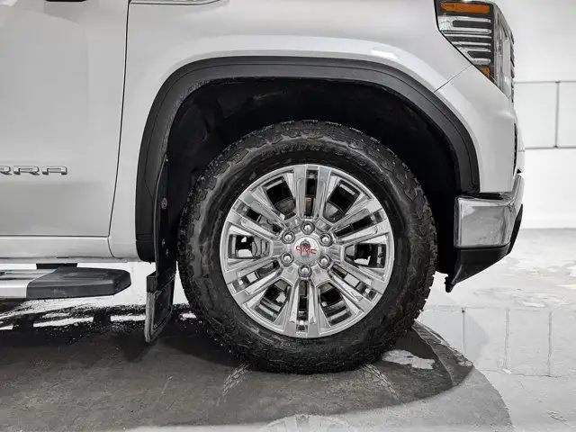 2024 GMC Sierra 1500 SLT | No Accidents | Remote Start | Leather in Cars & Trucks in Grande Prairie - Image 9
