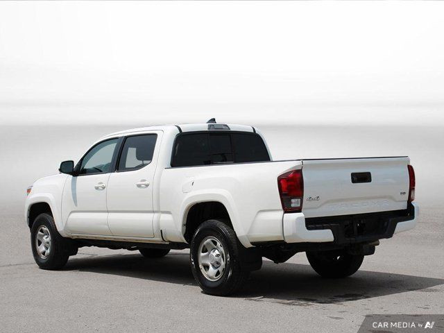 2022 Toyota Tacoma 4WD SR | 4WD | V6 | Clean Carfax in Cars & Trucks in Hamilton - Image 3