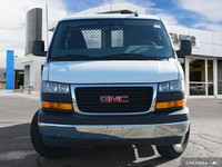 *2023 GMC Savana 2500 Work Van | RWD | 4.3L V6 | Low KMS* This *2023 GMC Savana 2500 Work Van* is a... (image 1)