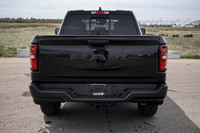 This Ram 1500 has a dependable Gas/Electric V-6 3.6 L/220 engine powering this Automatic transmissio... (image 2)