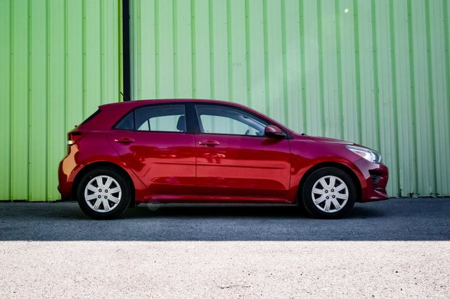 2023 Kia Rio 5-door LX+ IVT - Heated Seats - Apple CarPlay in Cars & Trucks in Cornwall - Image 2