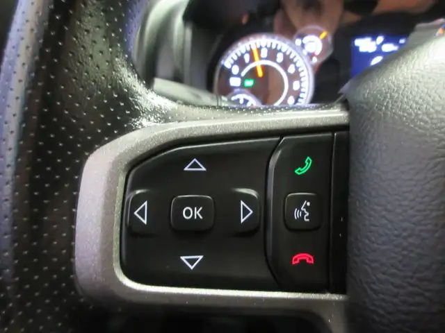 RAM 1500 2022 V-6 3.6 LITRES 4X4 CREW-CAB 61800 KM ! in Cars & Trucks in Lévis - Image 12