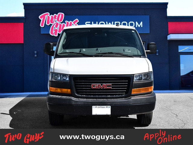 2021 GMC Savana Cargo Van 4.3L V6 | Tow Pkg | Pass Side ClamShel in Cars & Trucks in St. Catharines - Image 3