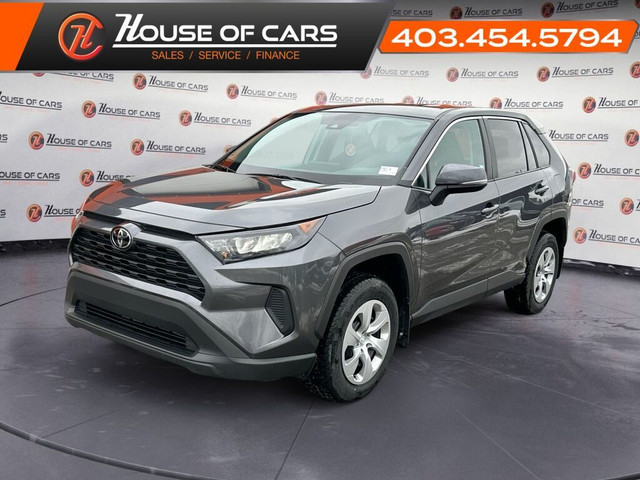 2022 Toyota RAV4 LE in Cars & Trucks in Calgary