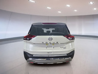 This small SUV is a blend of comfort and convenience, featuring a luxurious leather interior that in... (image 4)
