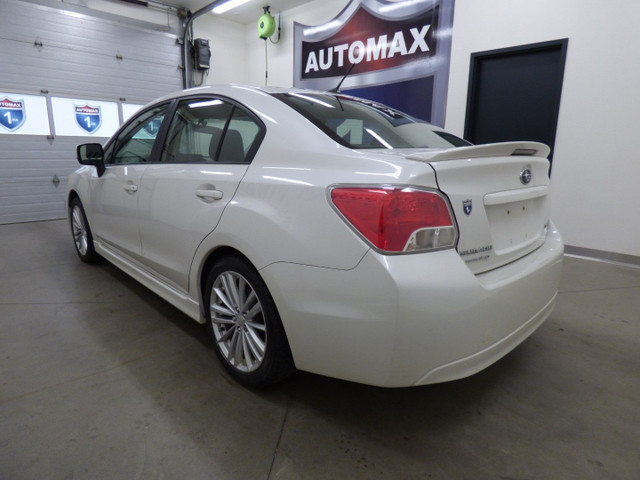 2012 SUBARU IMPREZA 2.0i TOURING, MANUEL, TOIT, JAMAIS ACCIDENTÉ dans Autos et camions  à Ville de Montréal - Image 2