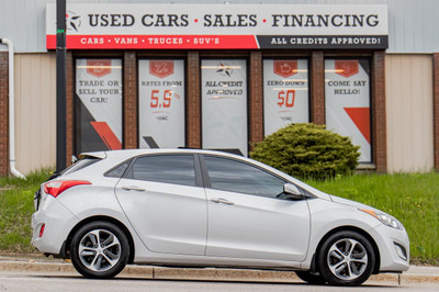  2016 Hyundai Elantra GT GLS | 6 Speed | Pano Roof | Alloys | Ti