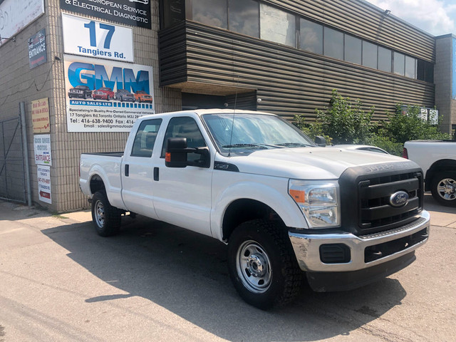  2016 Ford F-350 Crew Cab Short Box 4WD in Cars & Trucks in City of Toronto