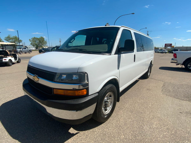 2017 Chev Express 3500 LT 15 Passenger RWD | 6.0L V8 | 3:42 Rear in Cars & Trucks in Regina - Image 3