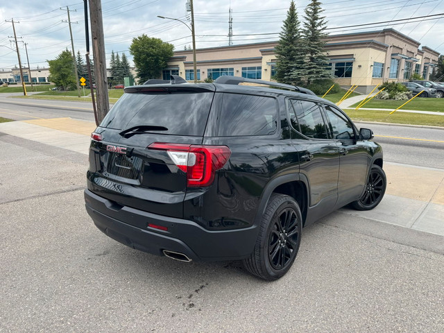 2023 GMC Acadia SLT 3.6L V6 4WD in Cars & Trucks in Calgary - Image 4