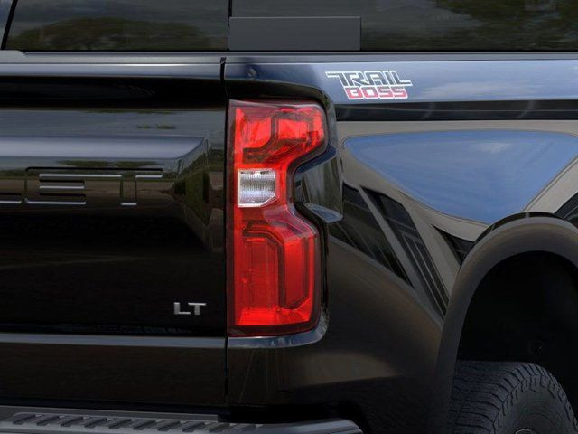 2025 Chevrolet Silverado 1500 LT Trail Boss in Cars & Trucks in Edmonton - Image 4
