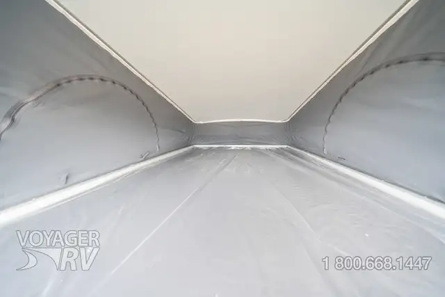 2025 Winnebago Ekko 22A AWD POP-TOP in RVs & Motorhomes in Kelowna - Image 37