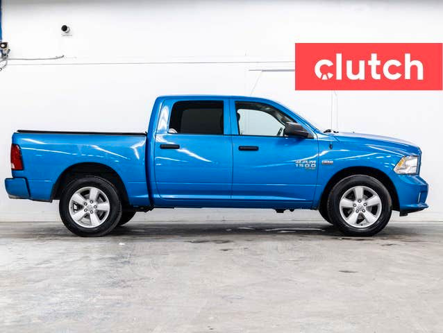 2022 Ram 1500 Classic Express Crew Cab 4X4 w/Apple CarPlay & And in Cars & Trucks in City of Toronto - Image 4