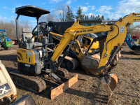 New Holland E17C Mini Excavator