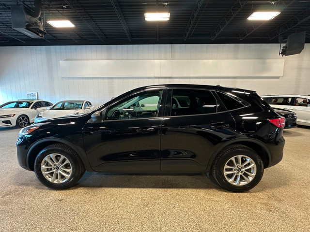 2022 Ford Escape SE Hybrid HYBRID in Cars & Trucks in Calgary - Image 2