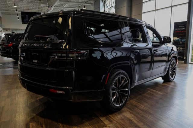 2025 Jeep Grand Wagoneer Series II Obsidian in Cars & Trucks in Strathcona County - Image 4