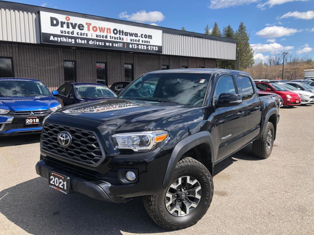  2021 Toyota Tacoma 4x4 Double Cab Auto SB Nightshade in Cars & Trucks in Ottawa