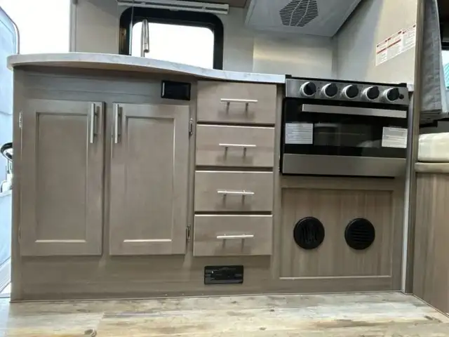 2023 Adventurer LP Class C Adventurer 24DS in RVs & Motorhomes in St. Albert - Image 31