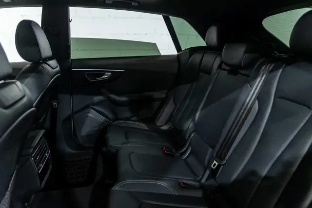 2023 Audi Q8 Progressiv | Aide in Cars & Trucks in City of Montréal - Image 18