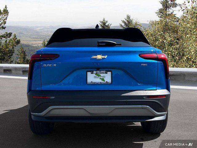 2025 Chevrolet Blazer EV AWD LT | All Weather Floor Liners in Cars & Trucks in Cowichan Valley / Duncan - Image 4
