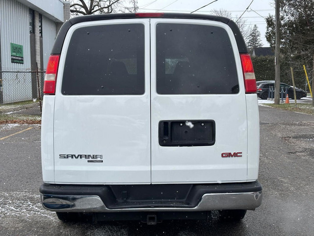 2006 GMC Savana G3500 Extended 15-PASSENGER VAN|FINANCING AVAILA in Cars & Trucks in Markham / York Region - Image 4