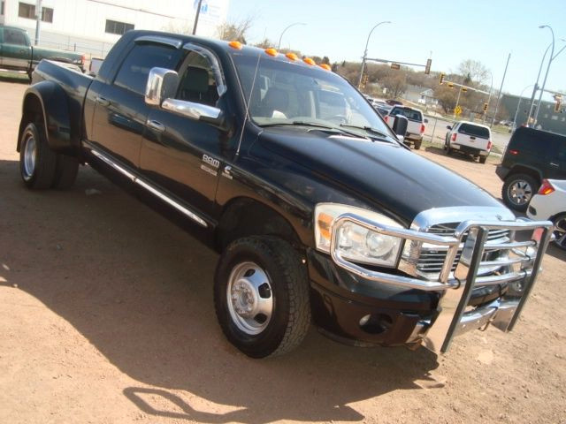 2008 Dodge Ram 3500 4X4 MEGACAB DIESEL DRW LARAMIE in Cars & Trucks in Edmonton - Image 4