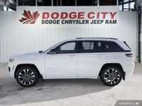 This Jeep Grand Cherokee delivers a Regular Unleaded V-6 3.6 L/220 engine powering this Automatic tr... (image 1)